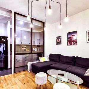 Appartement à 2 Chambres à Coucher