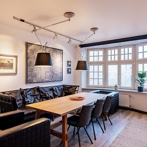 Appartement à 3 Chambres à Coucher