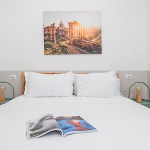 Trevi Fountain Apartment - Zeno 03