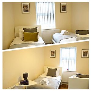 Heathrow Ensuite Rooms- Auto Check In