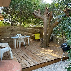 studio avec parking à 2 min à pied de la plage