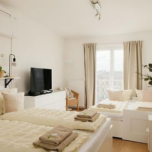 Apartment Zentral Direkt An U-Bahn Station