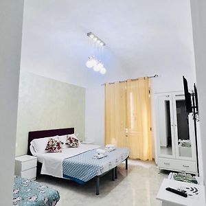 Abid'S Palace In Termini