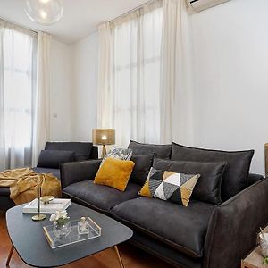 Appartement à 2 Chambres à Coucher