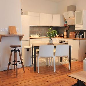Appartement à 2 Chambres à Coucher