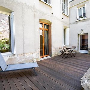 Appartement à 2 Chambres à Coucher