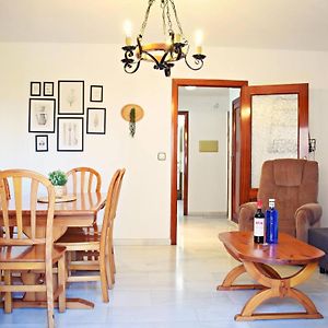 Appartement à 3 Chambres à Coucher