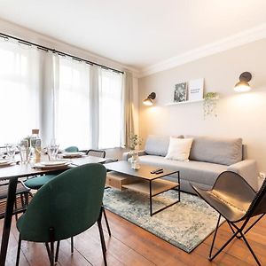Appartement à 2 Chambres à Coucher