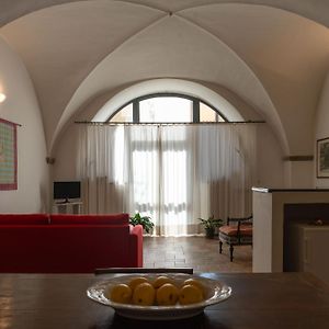 Characteristic Apartment In The Center Of Florence