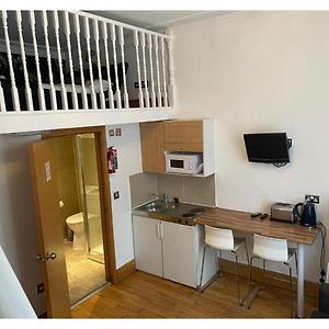 Fg1- Ground Flr Flat Good For 4- Near Hyde Park