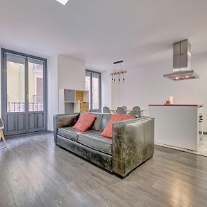 Appartement à 2 Chambres à Coucher
