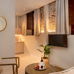 One-Bedroom Ground Floor Apartment