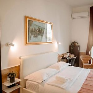 Chambre Standarde Triple