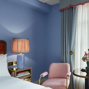 Chambre Standarde Lit Queen-Size