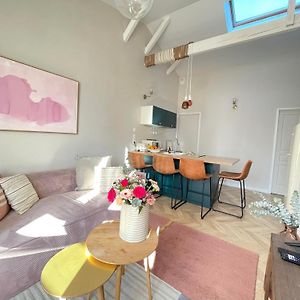 Appartement à 2 Chambres à Coucher