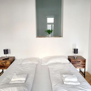 Appartement à 3 Chambres à Coucher