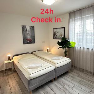 Modern Living Studio Kueche Netflix Inklusive Top Lage