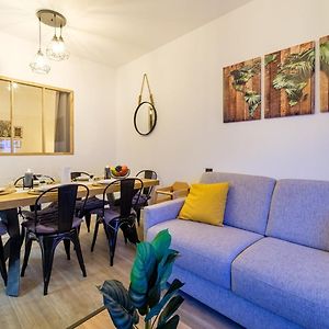 Charmant Pour 6 Au Coeur D'Antibes