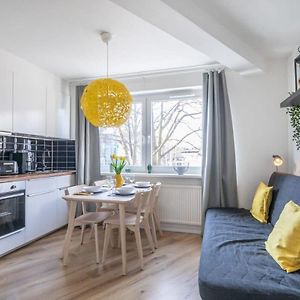 Modern Apartment For 6 Close To The Schanzenviertel - Unit 2