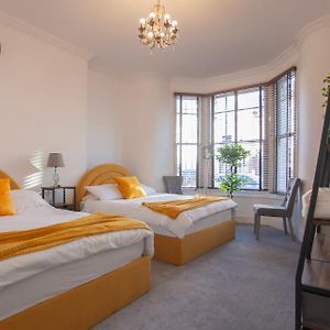 Templar Large Garden Flat