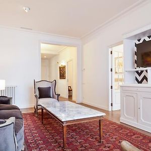 Casa Batllo - Luxury Historic 4Bd 4Bth For 9 Guests