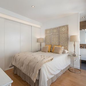 Chezmoihomes Plaza Nueva Premium