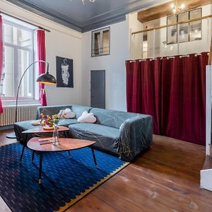 Appartement à 3 Chambres à Coucher