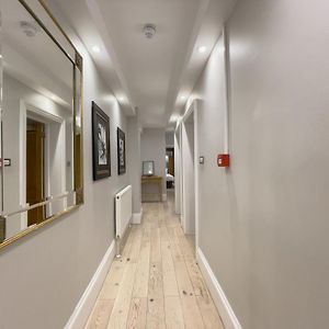 Appartement à 2 Chambres à Coucher
