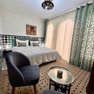 Appartement à 3 Chambres à Coucher