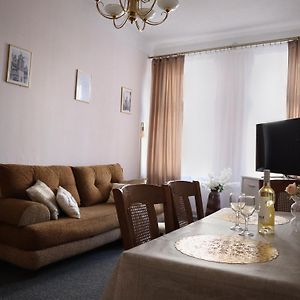 555 Flat - 55 M² Mieszkanie, 5 Min - Dworzec Glowny
