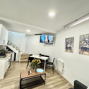 Appartement à 2 Chambres à Coucher