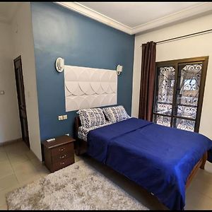 Appartement à 3 Chambres à Coucher