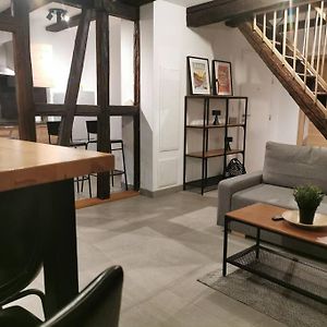 Appartement à 2 Chambres à Coucher