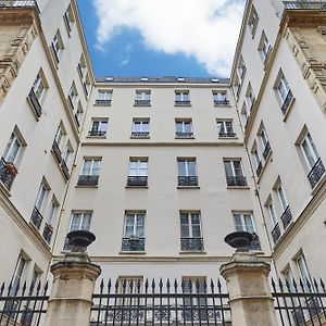 Residence Center Of Paris By Studio Prestige