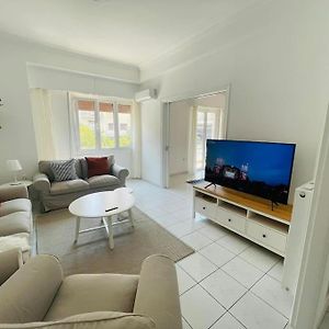 Appartement à 3 Chambres à Coucher
