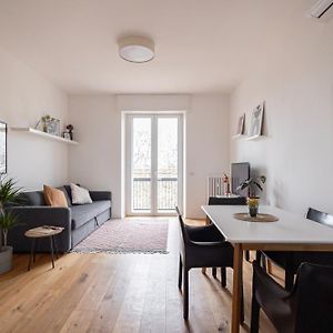 Appartement à 2 Chambres à Coucher