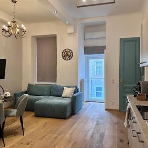 Donau Dreams Modernes Hideaway L Hg9