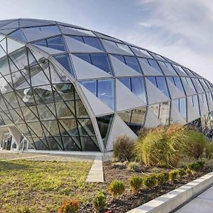 Luxe Haven On Lonyay By Newave Apartments