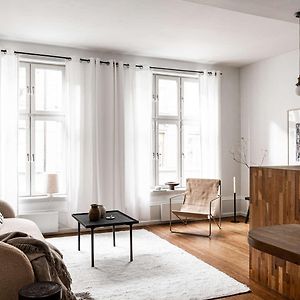 Appartement à 2 Chambres à Coucher