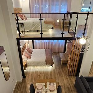 Appartement à 2 Chambres à Coucher