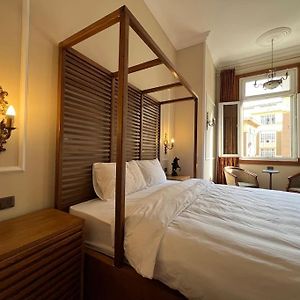 Appartement à 3 Chambres à Coucher