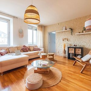 Appartement à 2 Chambres à Coucher
