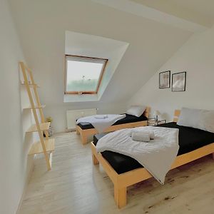 Appartement à 2 Chambres à Coucher