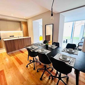 Appartement à 3 Chambres à Coucher