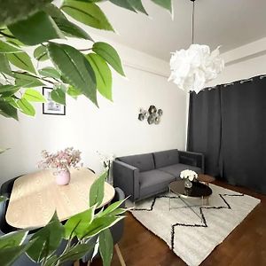 Appartement à 2 Chambres à Coucher