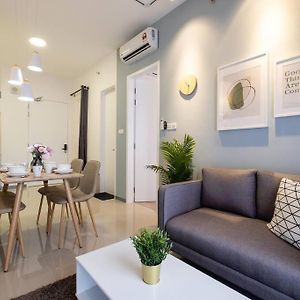 Appartement à 2 Chambres à Coucher