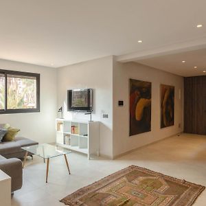 Appartement à 2 Chambres à Coucher