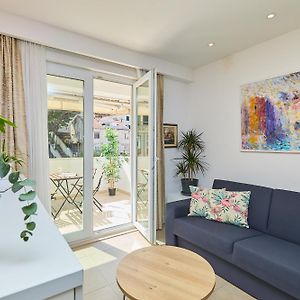 Appartement à 2 Chambres à Coucher