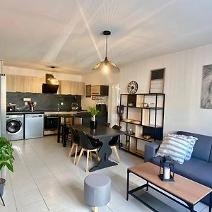 Appartement à 2 Chambres à Coucher