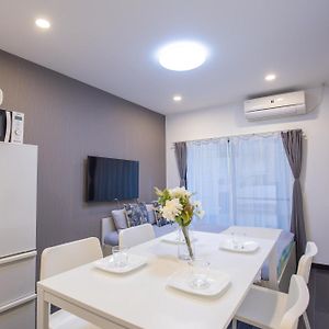 Appartement à 2 Chambres à Coucher